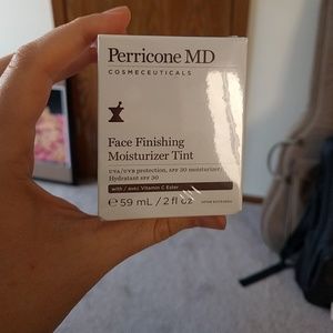 Perricone MD Face Finishing Moisturizer Tint